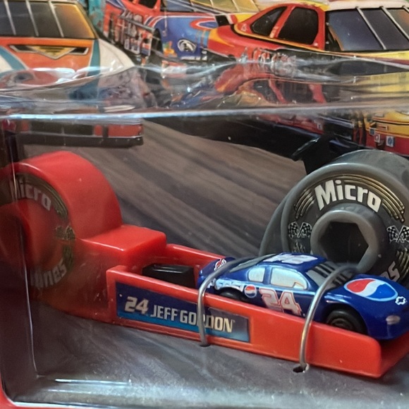 Dueling Drivers Collection Micro Machines - Picture 5 of 13